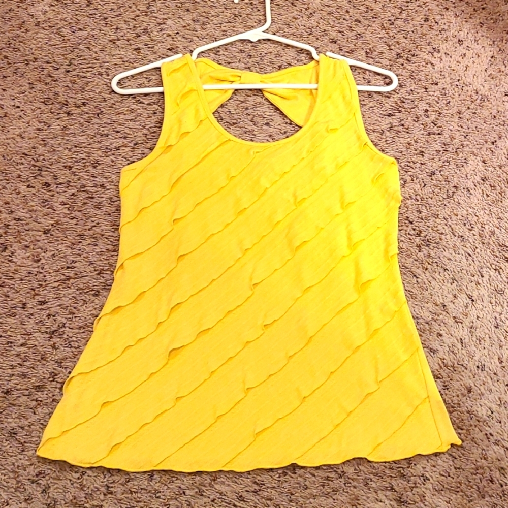 Yellow sleeveless top